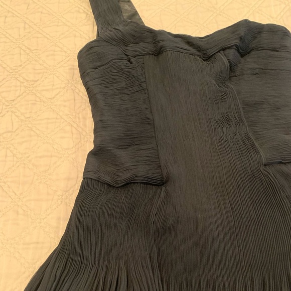 Elie Tahari Black Silk Chiffon Pleated One Shoulder Cocktail Dress - Picture 5 of 11